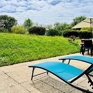 maison-bretagne-crozon-800-m-de-la-mer-piscine-chauffe.inbrittany.com/